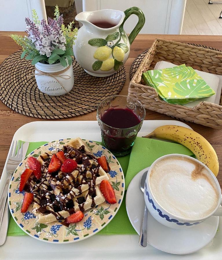 كامايوري Bellaisa Bed & Breakfast المظهر الخارجي الصورة